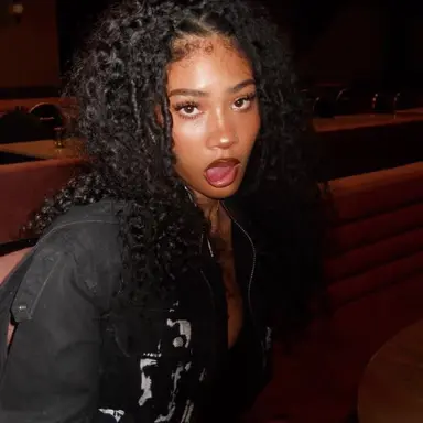 Mia