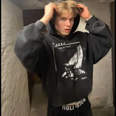 Tomas