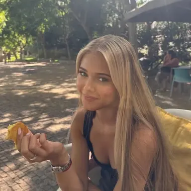 Chloe